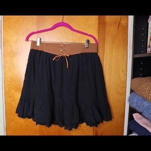 Black ruffle w brown corset style belt skirt